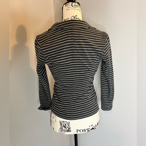 So | Blazer Top - Picture 5 of 5